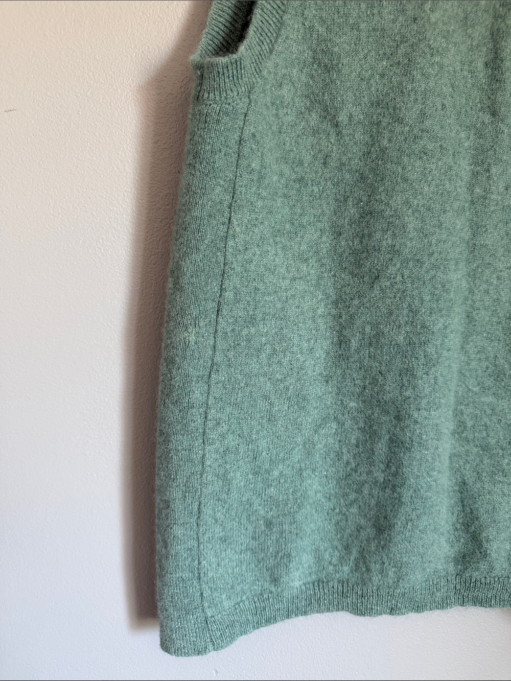 Veronica Beard 100% Cashmere Sleeveless Mock Neck Sweater Tank Sage Green Small - Picture 6 of 6